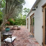 Solomon Street Cottage