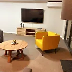 Bannister Apartment In Vibrant Central Fremantle