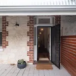 Traveller\'S Return Retreat