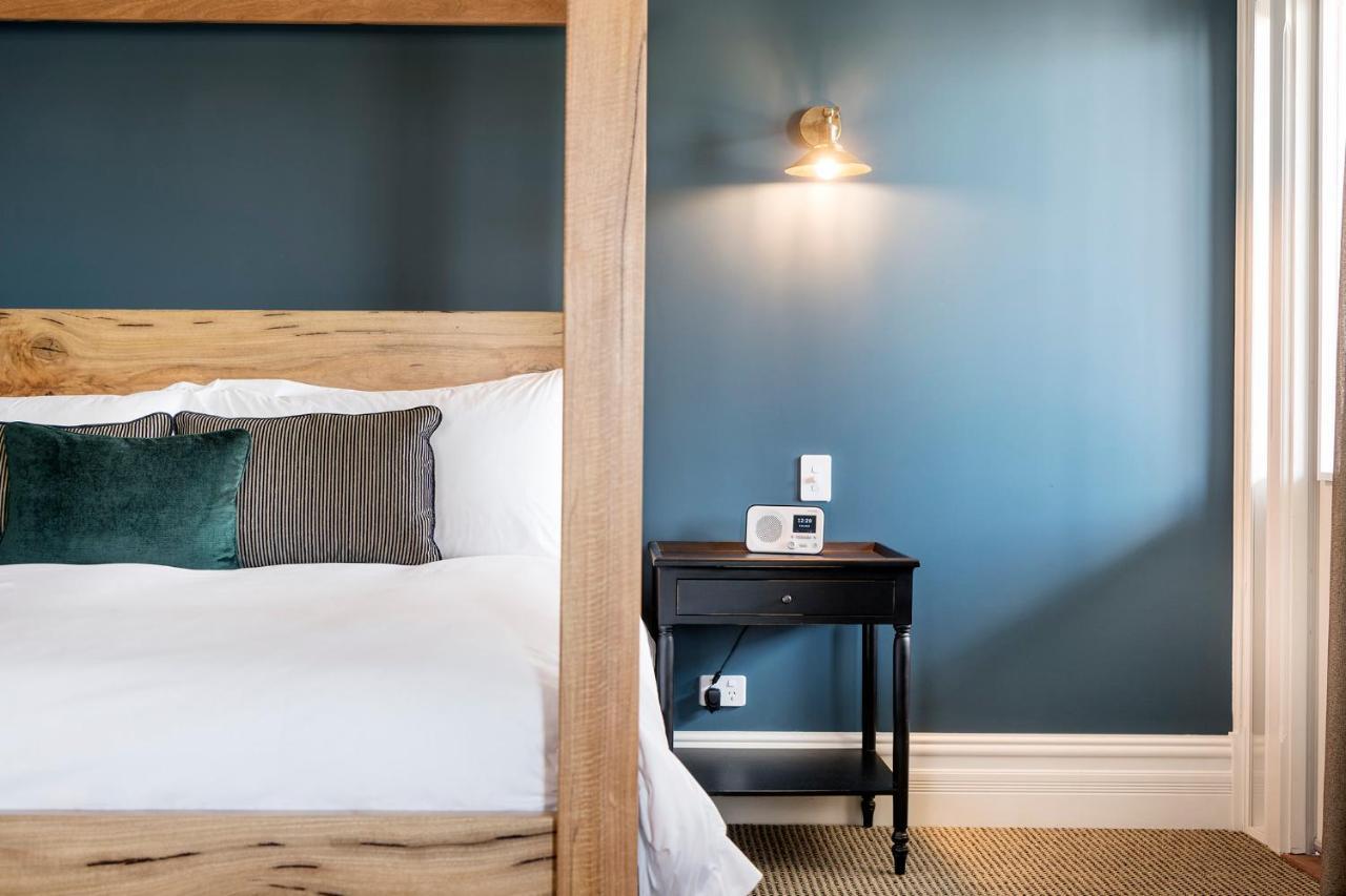 The National Hotel Fremantle