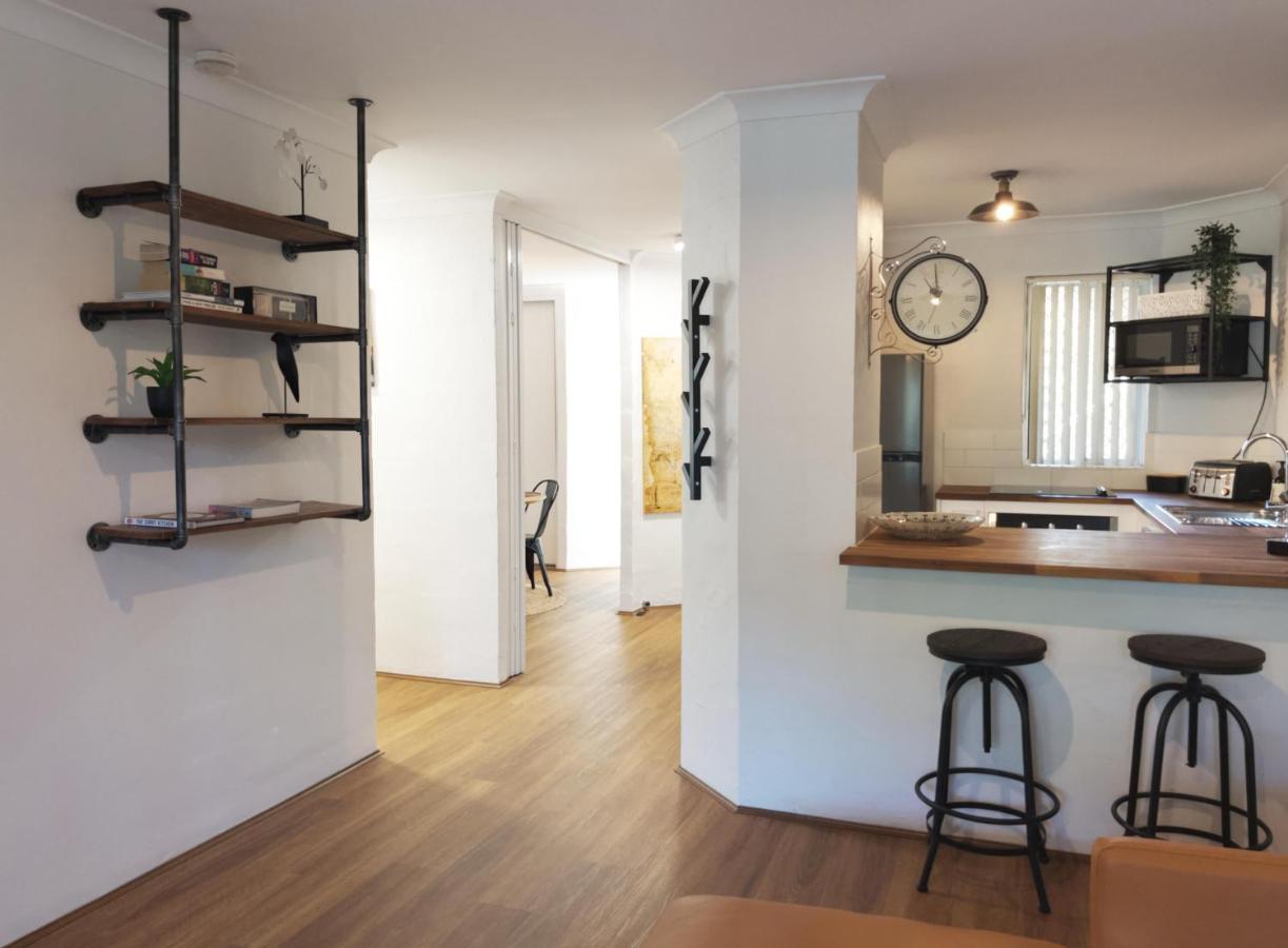 Magical Mcatee W Pool And King Bed Apartment