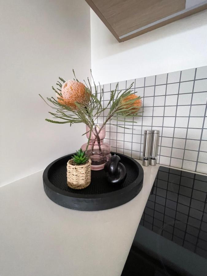 Heart Of Fremantle: Chic 2-bed In Prime Location Apartment Fremantle