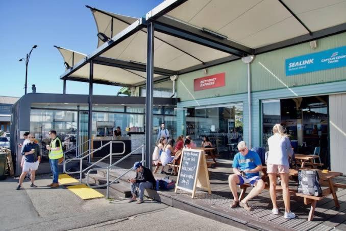 Apartment Heart Of Fremantle: Chic 2-bed In Prime Location Fremantle