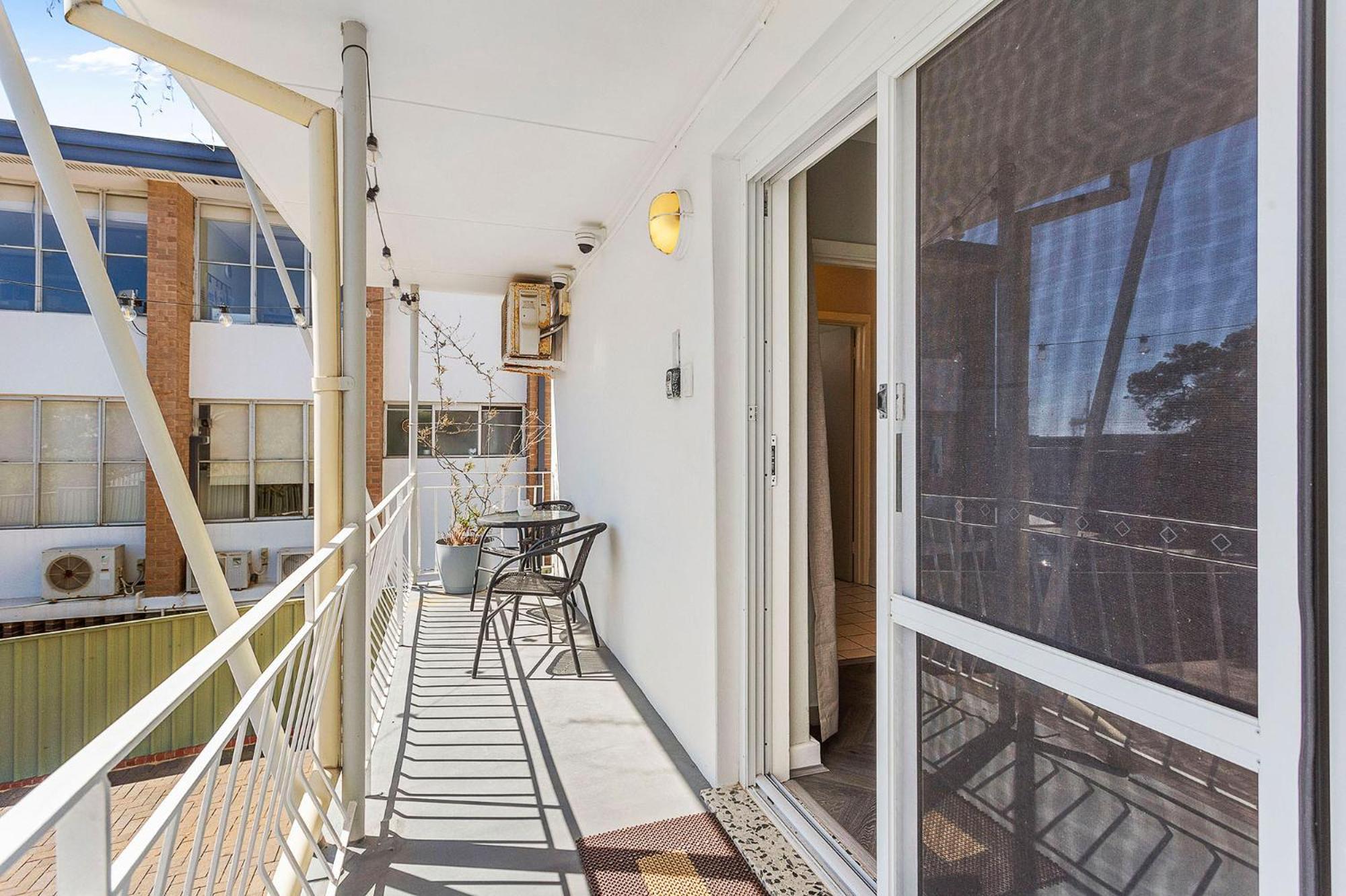 1br - Explore Apartment