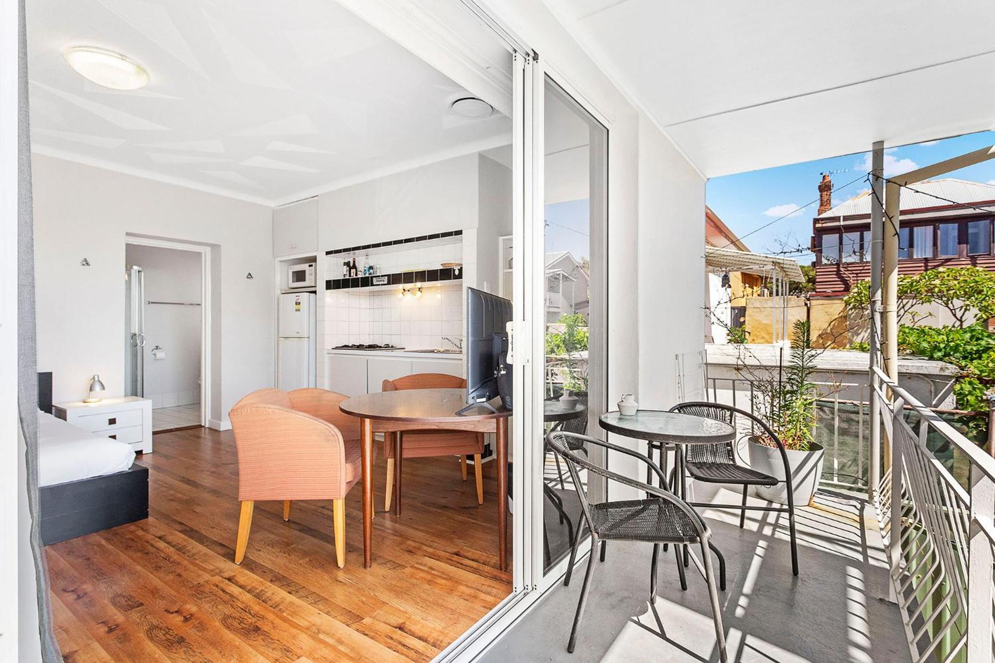 Urban Studio, Steps From Fremantle's Heart * Fremantle