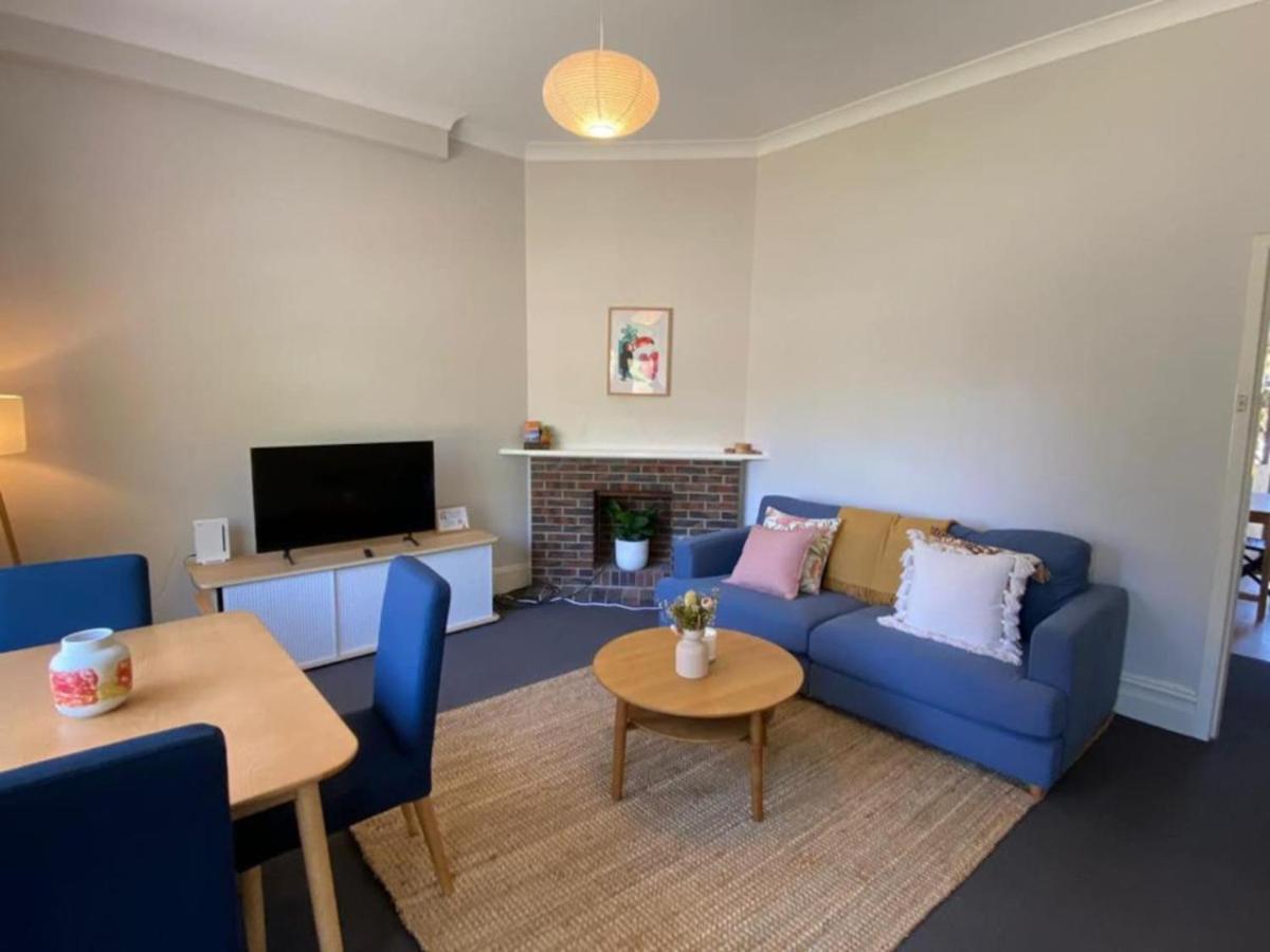 Retro 6 Mins To Victoria Quay Apartment