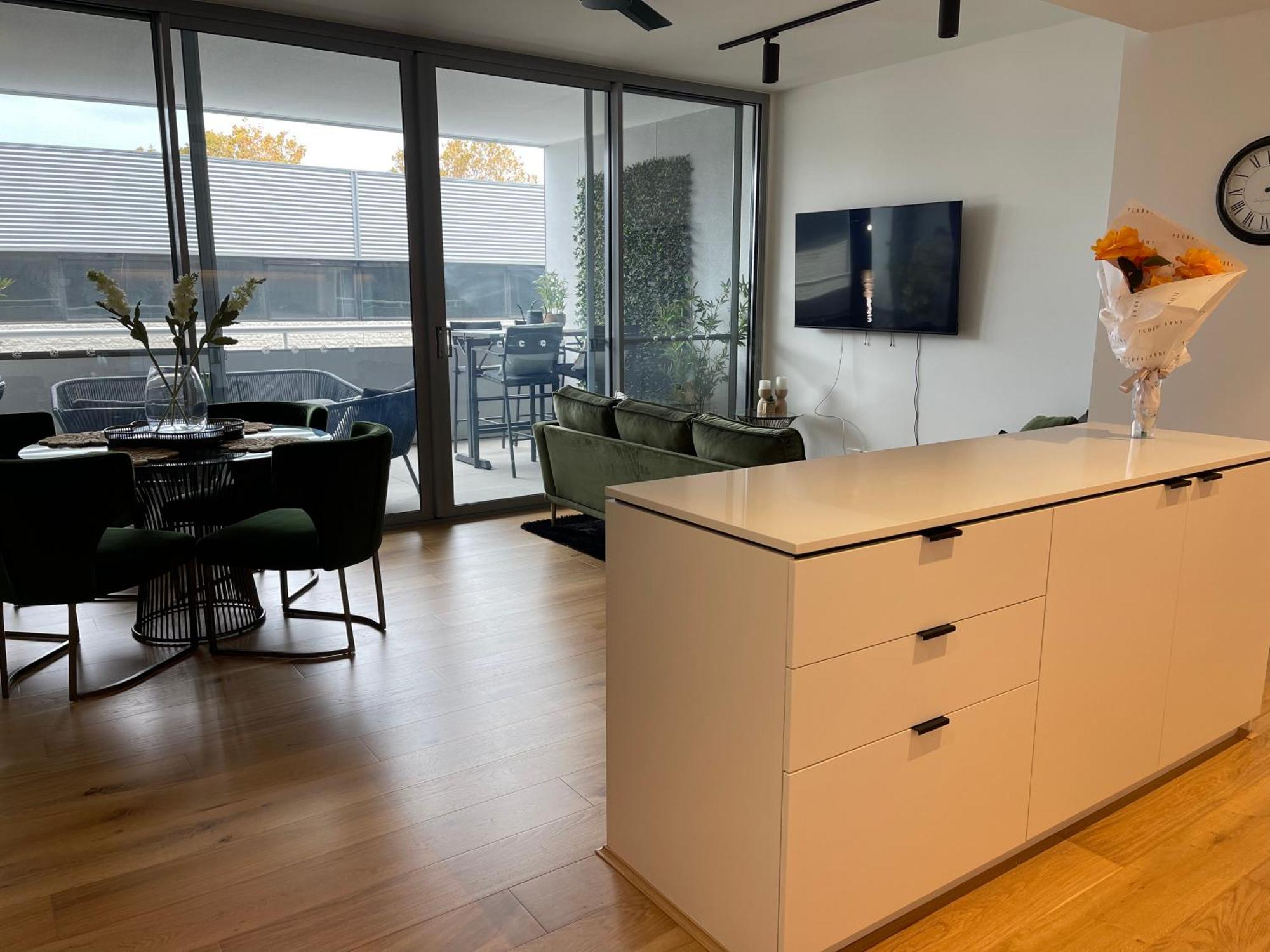 Heart Of Fremantle: Chic 2-bed In Prime Location Apartment Fremantle
