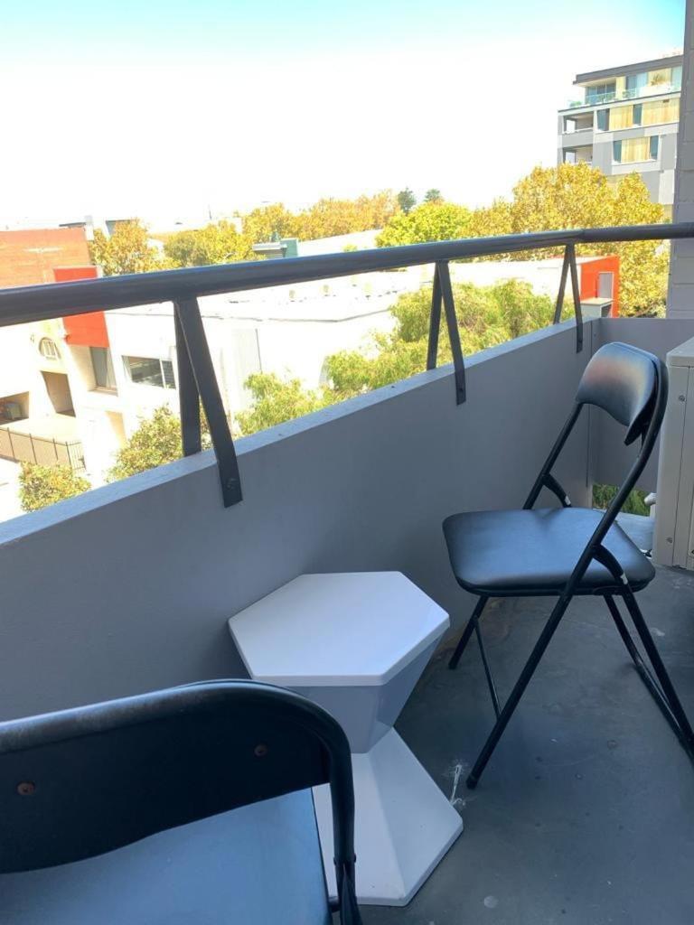 Apartment Right In *