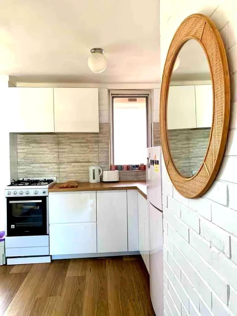 Right In Apartment Fremantle