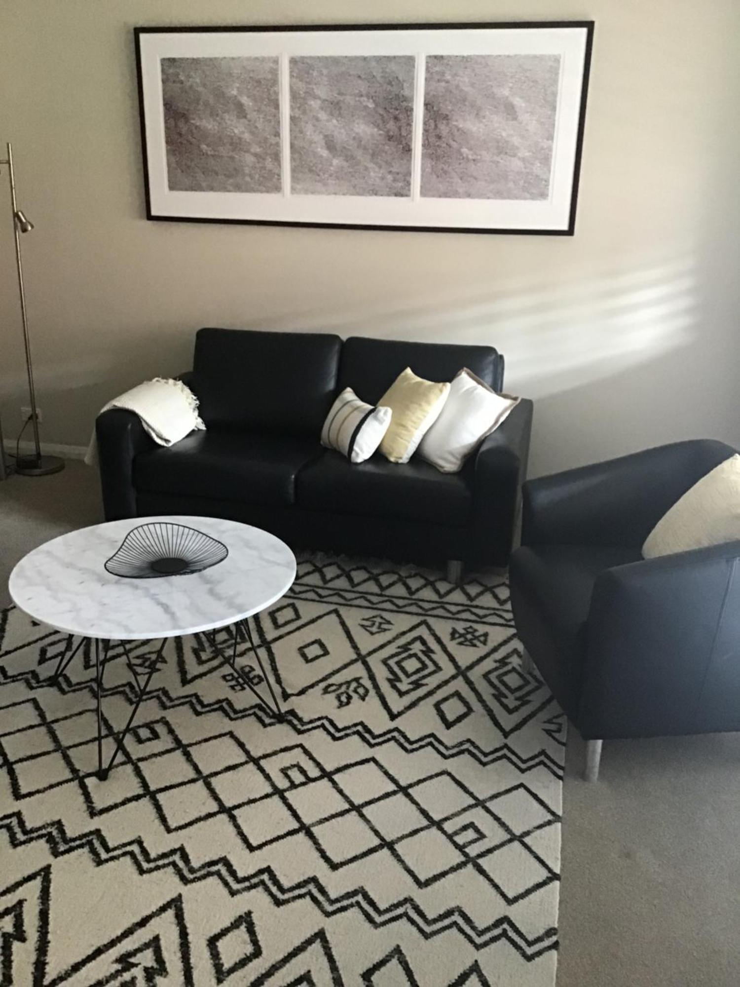 Bannister Street Apartment *