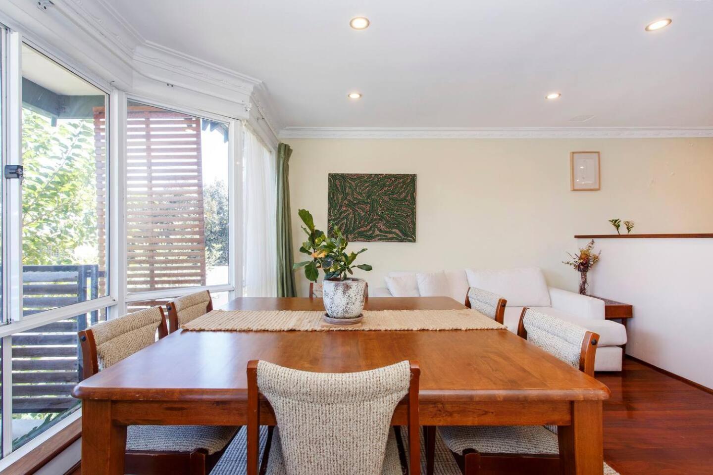 Classic Heritage Townhouse Freo Holiday home