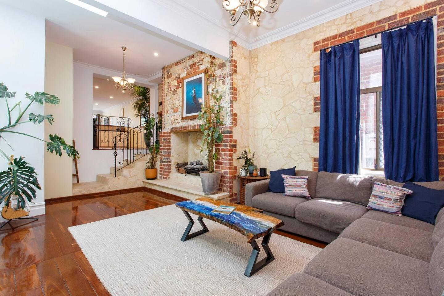 Classic Heritage Townhouse Freo Holiday home