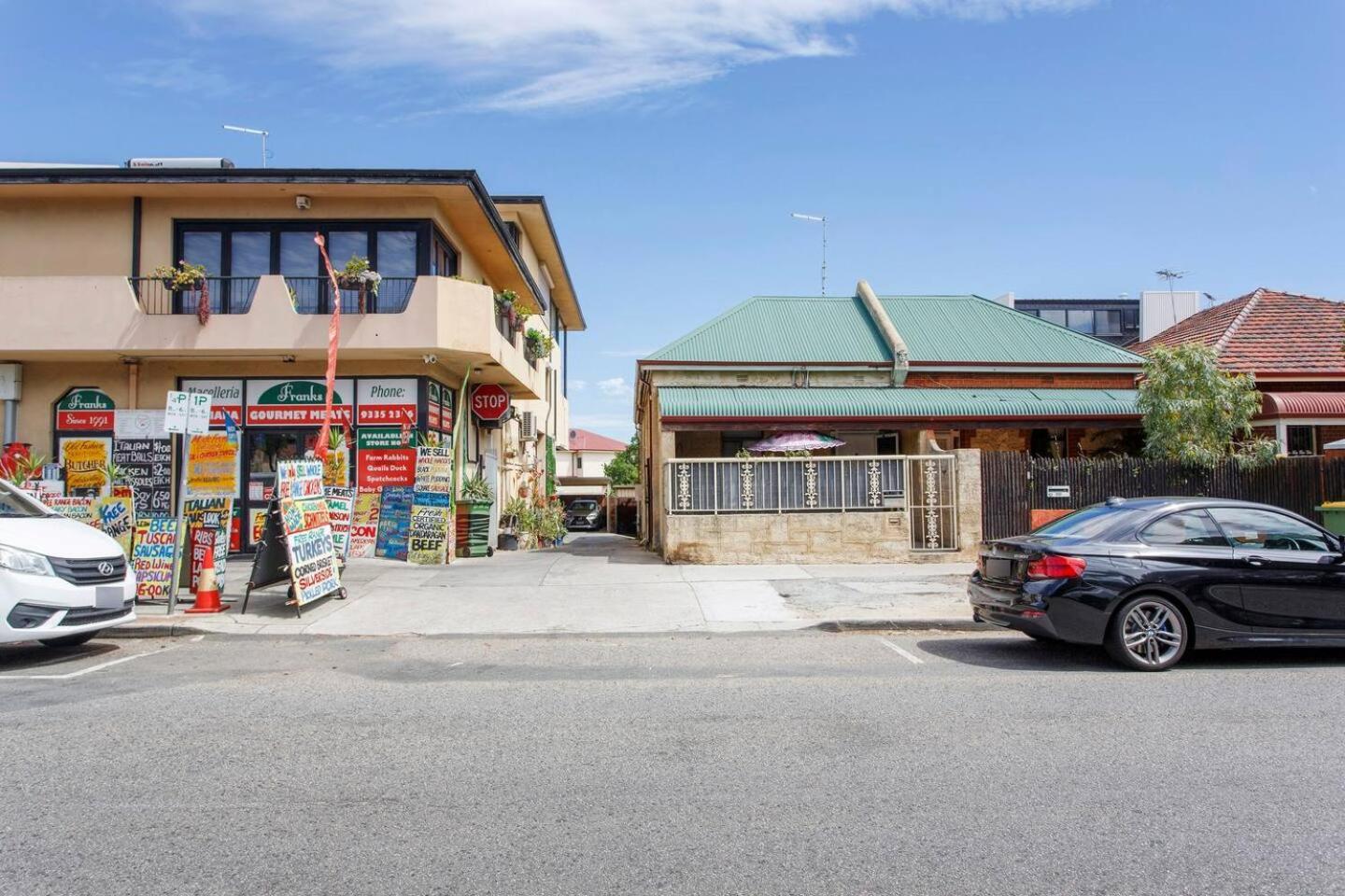 Classic Heritage Townhouse Freo Holiday home *