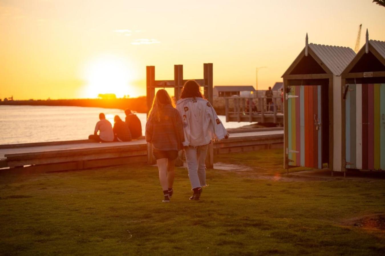 Apartment Lifestyle Walk To Markets, Cafe, Bars *