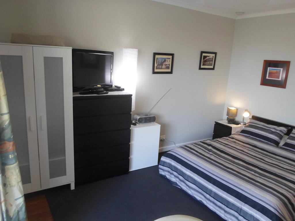 3 Stirling St Apartment