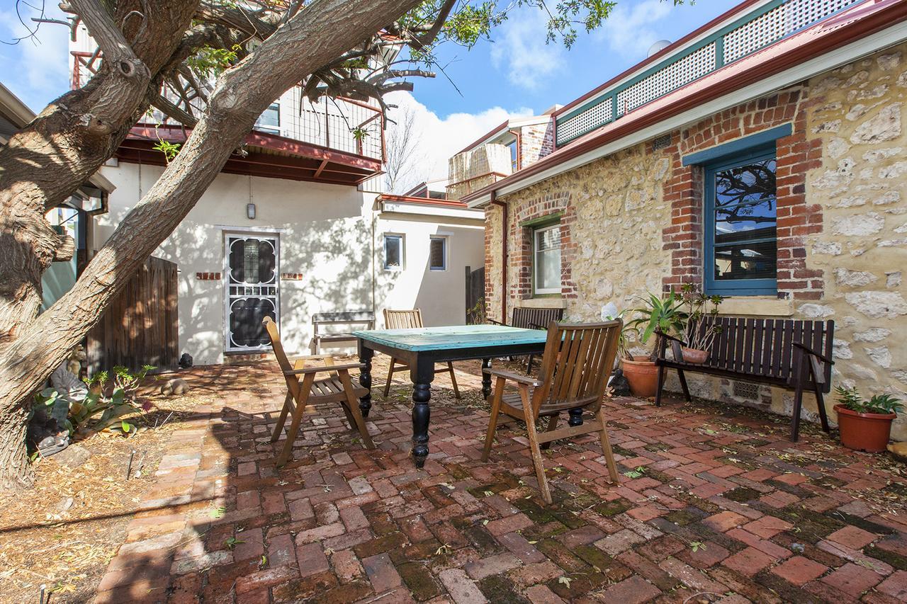 The Hub Apartment
