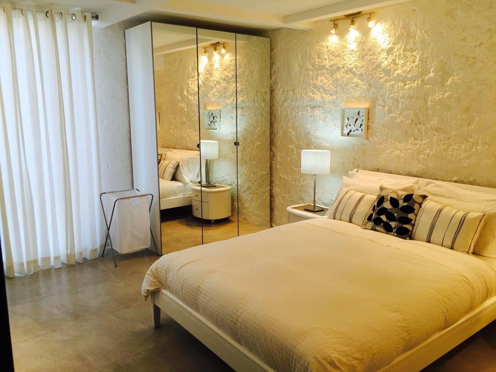 Archway Apartment Fremantle