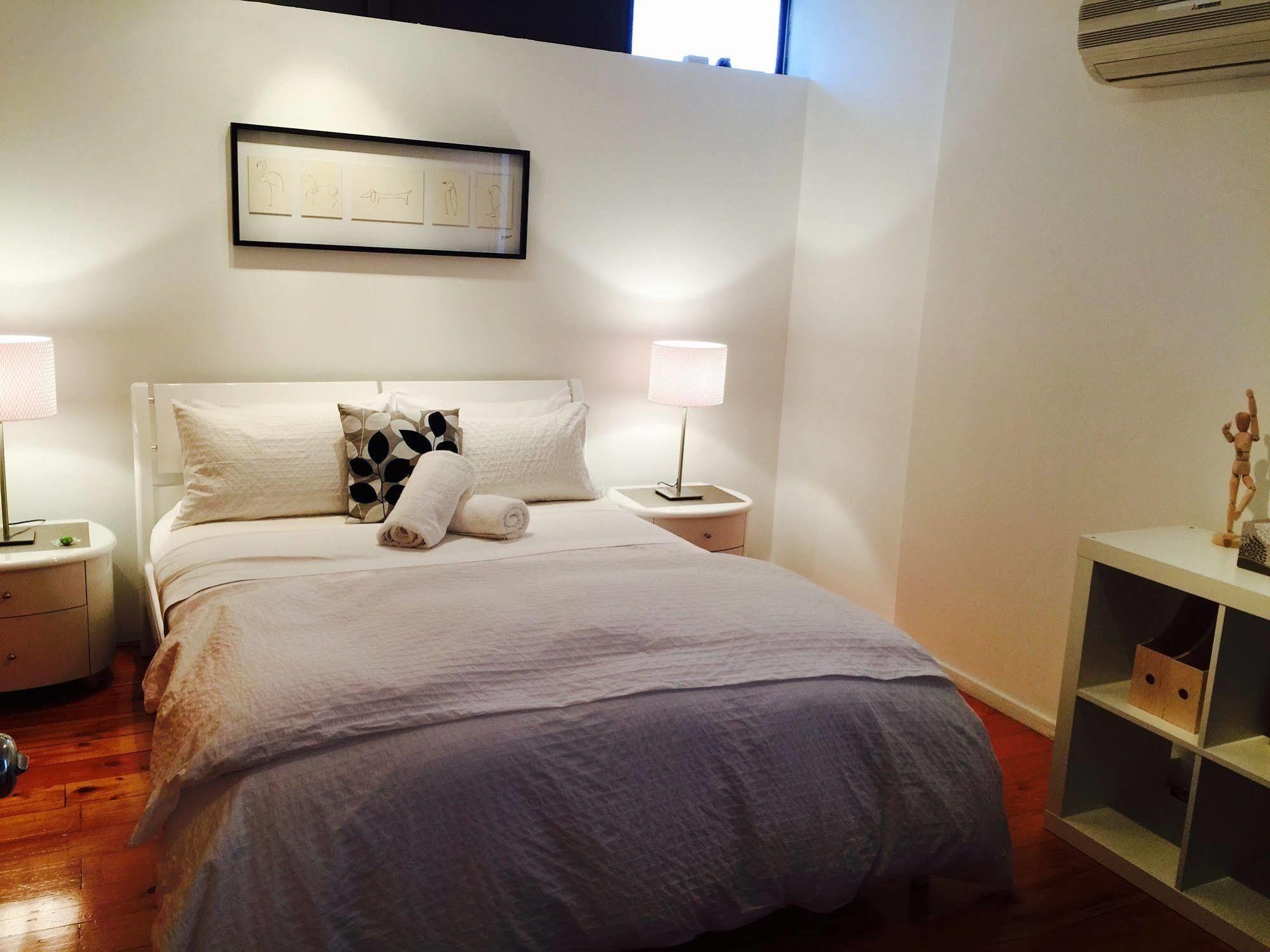 Archway Apartment *