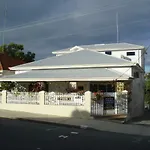Stirling Apartments - Studio 3