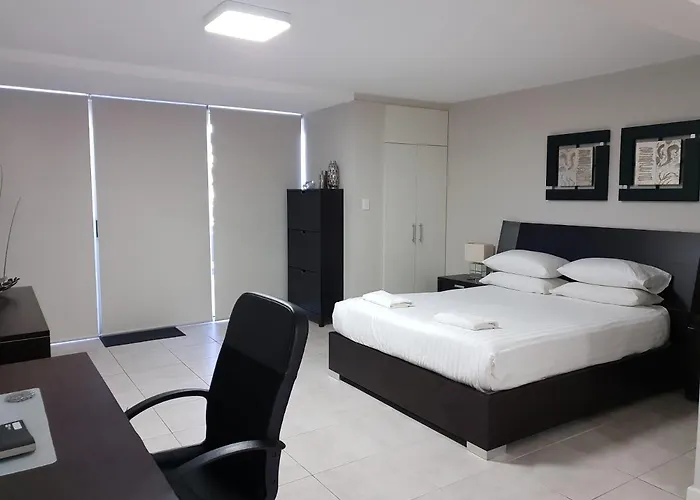 Studio 4 - Ground Floor Fremantle Apartment