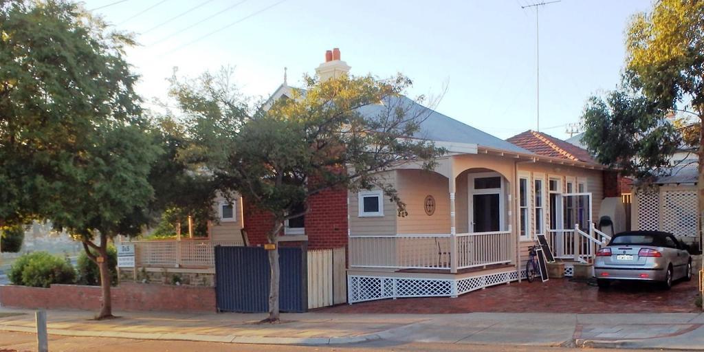 Hamptons Fremantle