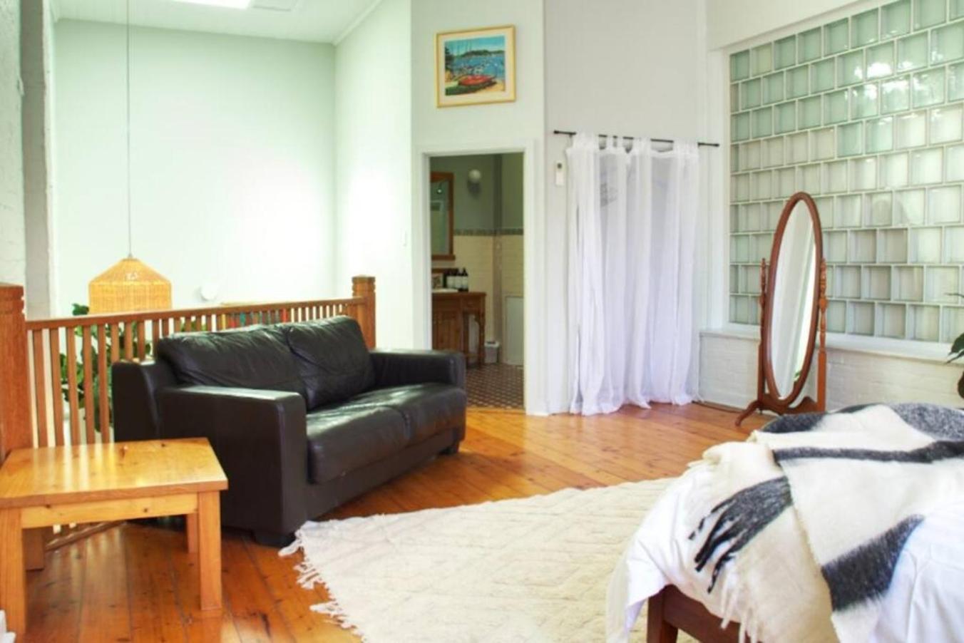 Lilys Quarters- Historic West End Apartamento *