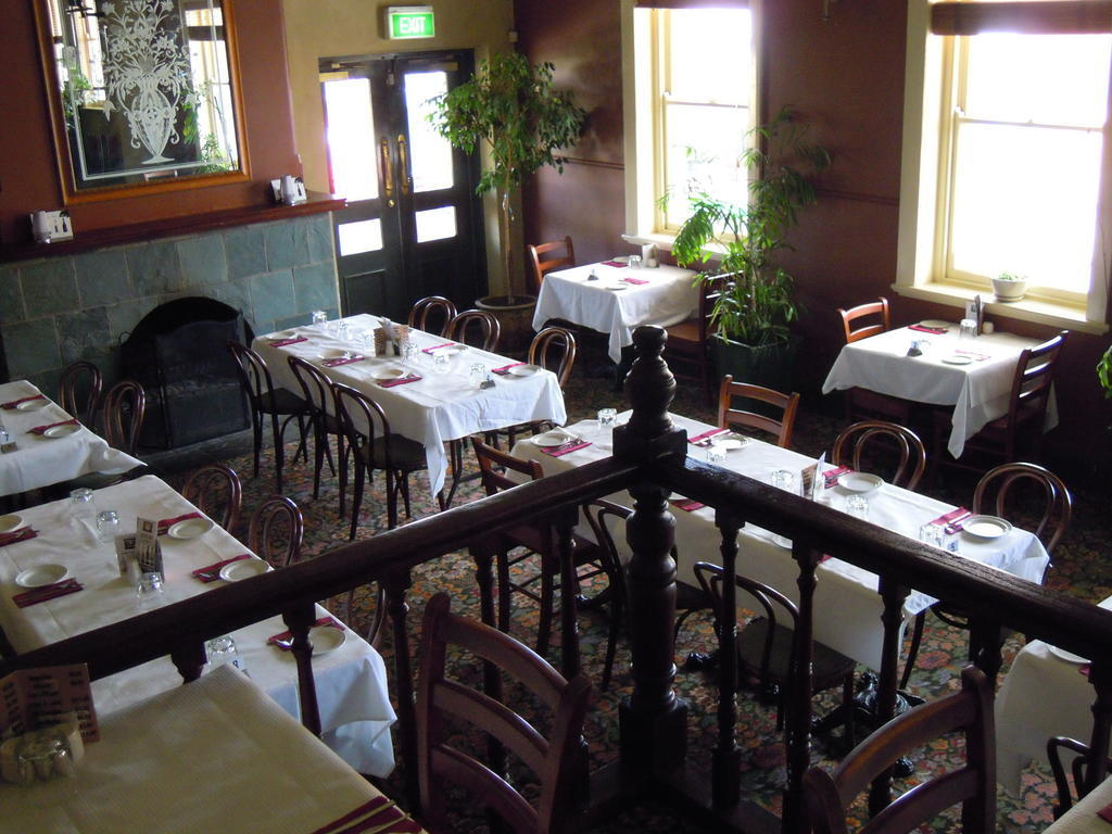 Hotel Moondyne Joe's