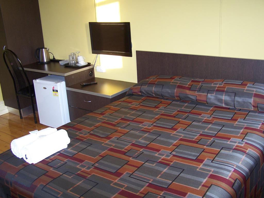 Hotel Moondyne Joe's