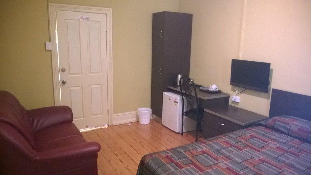 Hotel Moondyne Joe's
