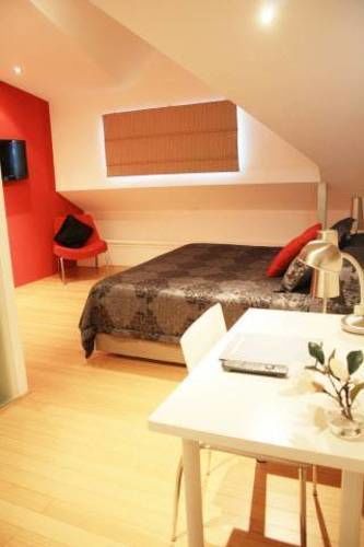 Platinum Suites Hotel