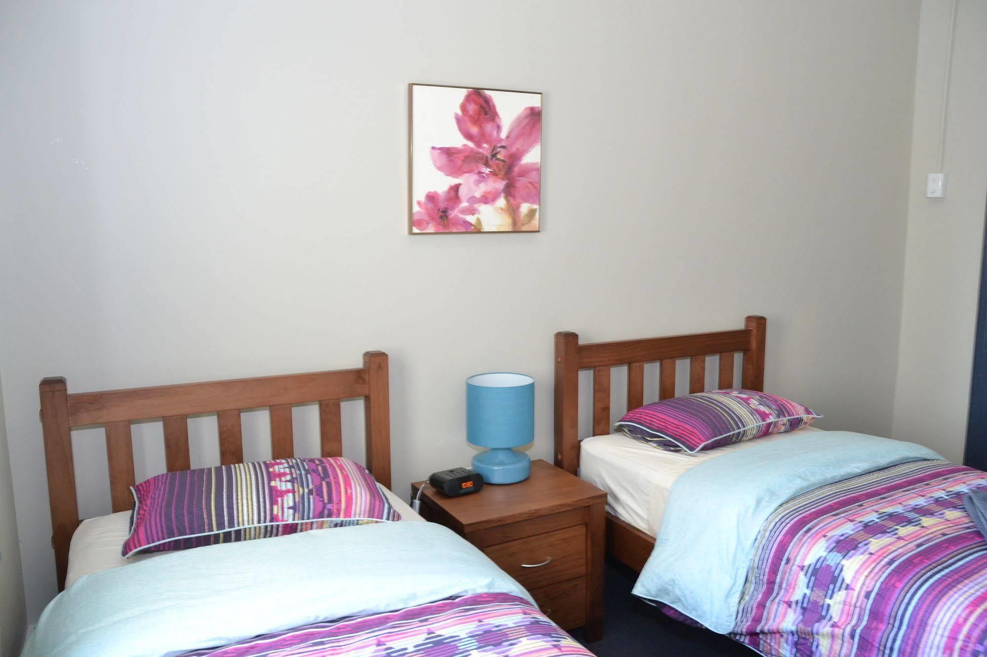 Australia Hotel 2*