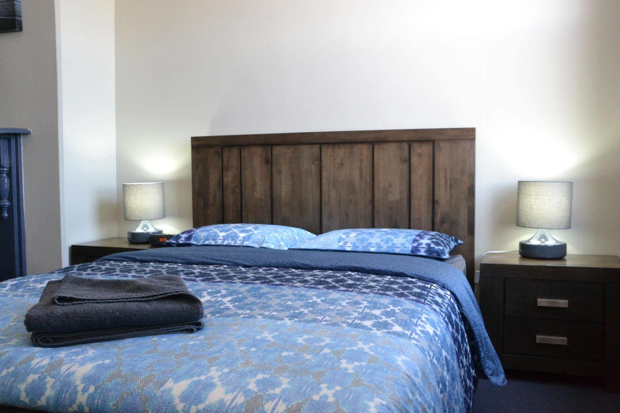 Hotel Australia 2*